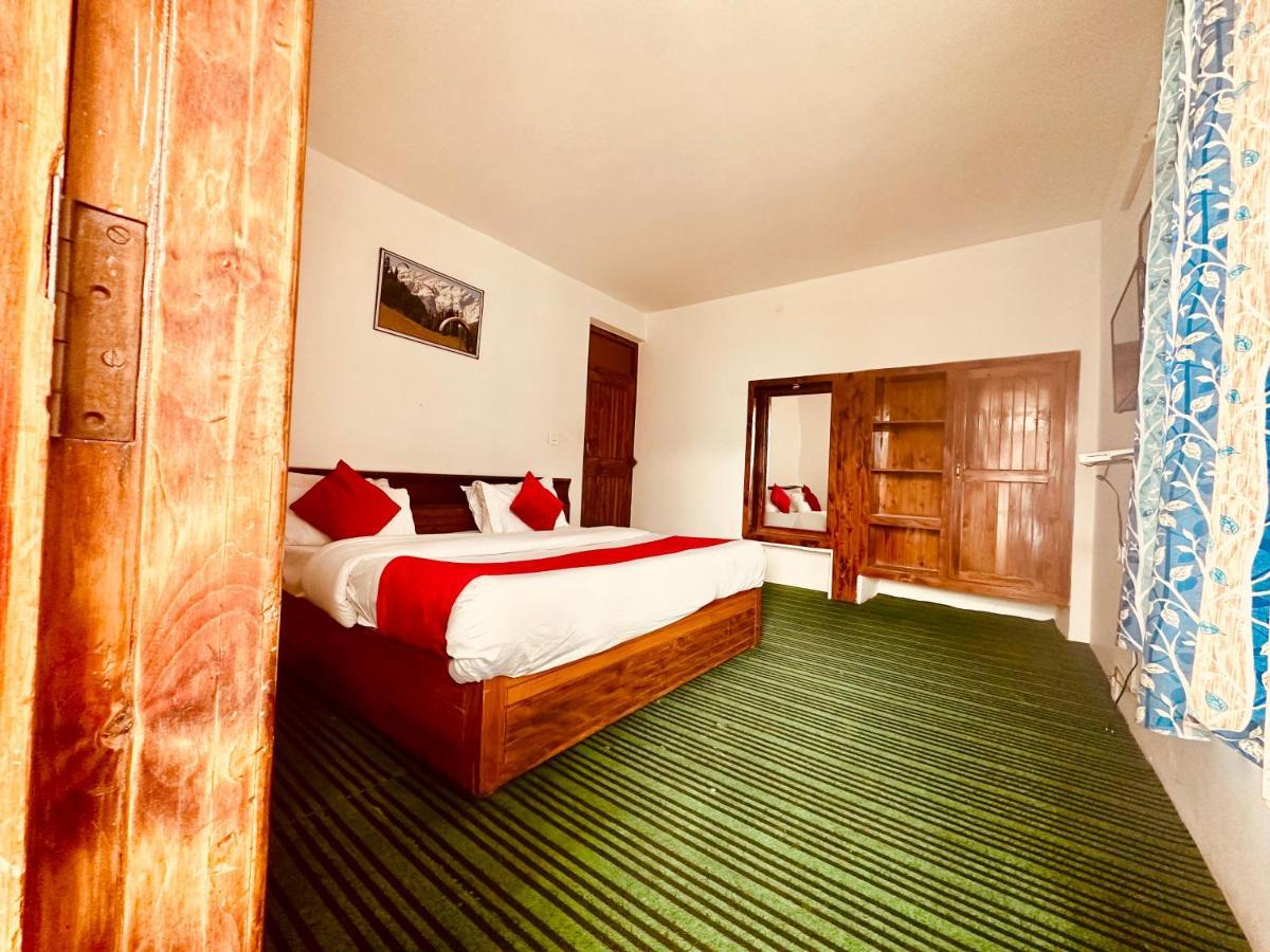 Hotel Alpine - In City Centre Manāli Zewnętrze zdjęcie