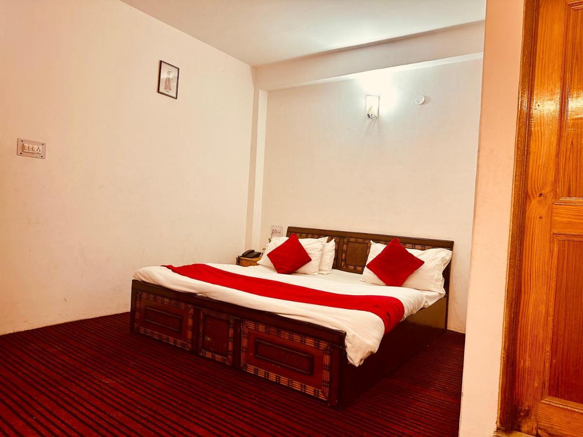 Hotel Alpine - In City Centre Manāli Zewnętrze zdjęcie